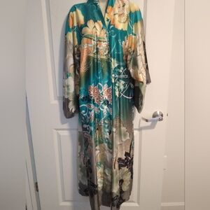 Natori Multicolor Floral Robe